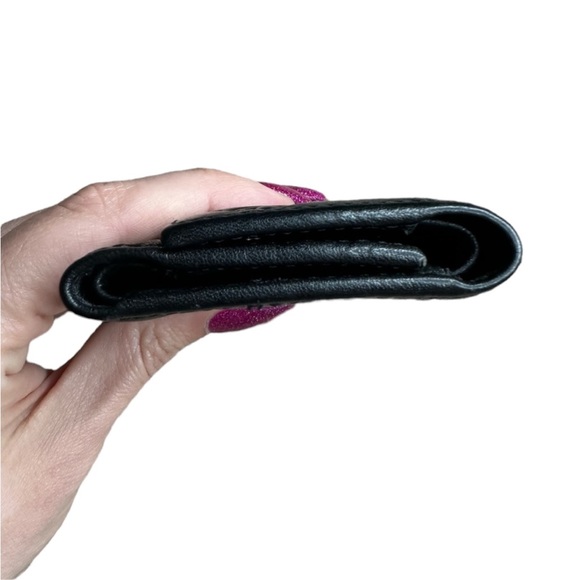 GUCCI RARE LARGE GG GUCCISSIMA BLACK LEATHER 6 RING CASE WALLET - Picture 6 of 15